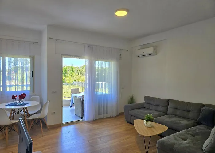 Art 219 Plazhi San Pietro