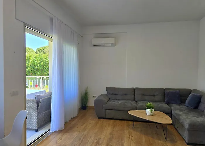 Art 219 * Plazhi San Pietro